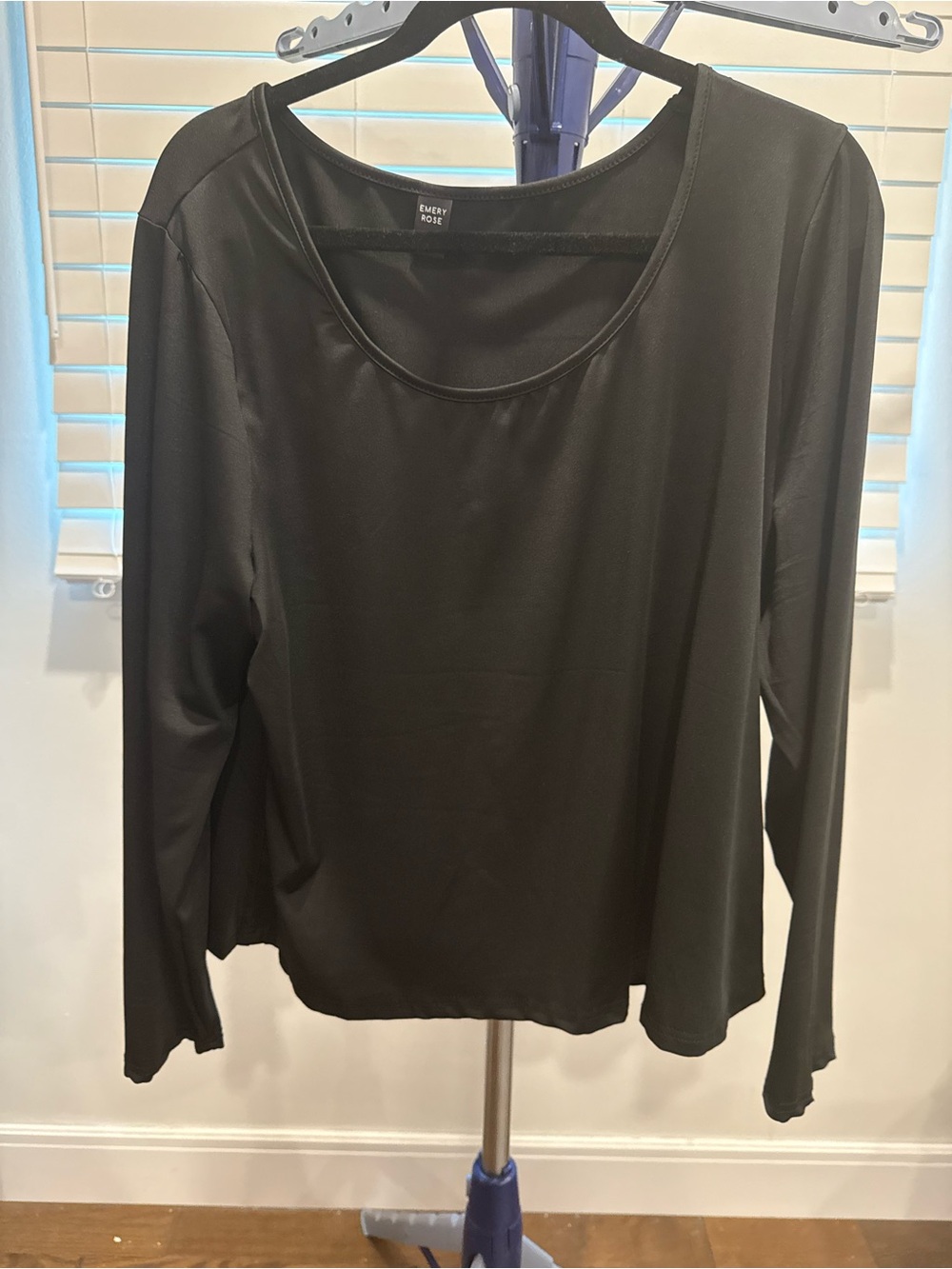 SHEIN Black Long Sleeve Scoop Neck Top